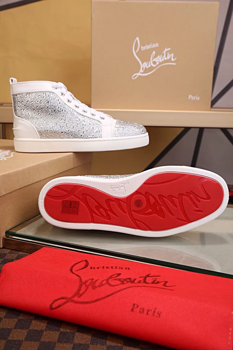 Ex-factory price 480. christian louboutin (CL red sole shoes) counter hot diamond series, high-top casual sneakers for couples 📢 📢 📢 Exclusive hot style release 🎈🎈💪 Movable latex feet 👻 Finished outsole sewing line [satisfied] 😝Female 35-40# Male 38#-46, global supply😝 [Top version]: original imported cowhide upper, top original leather lining, original molded TPU outsole, original 1:1 detail processing, original shoe last, large quantity available from stock,